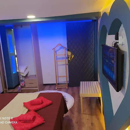 The Sweet Building Esso Apartment Istanbul Room photo